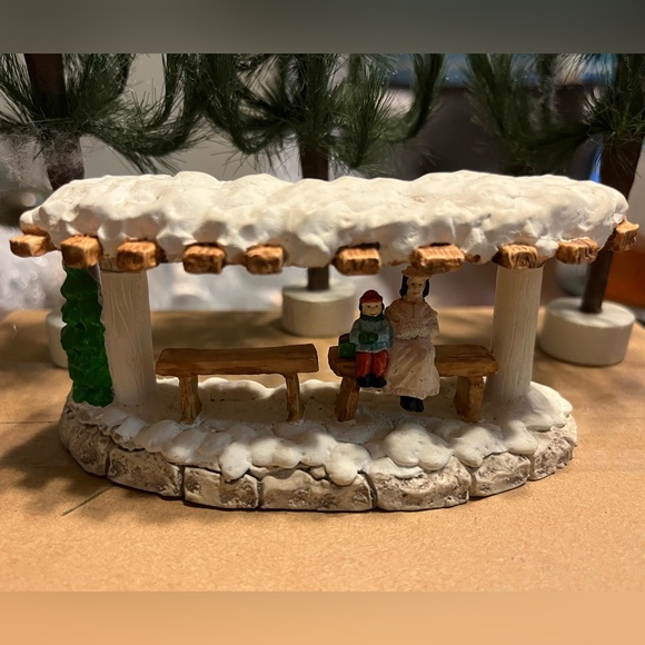 Christmas Village sets - Picture 1 of 10
